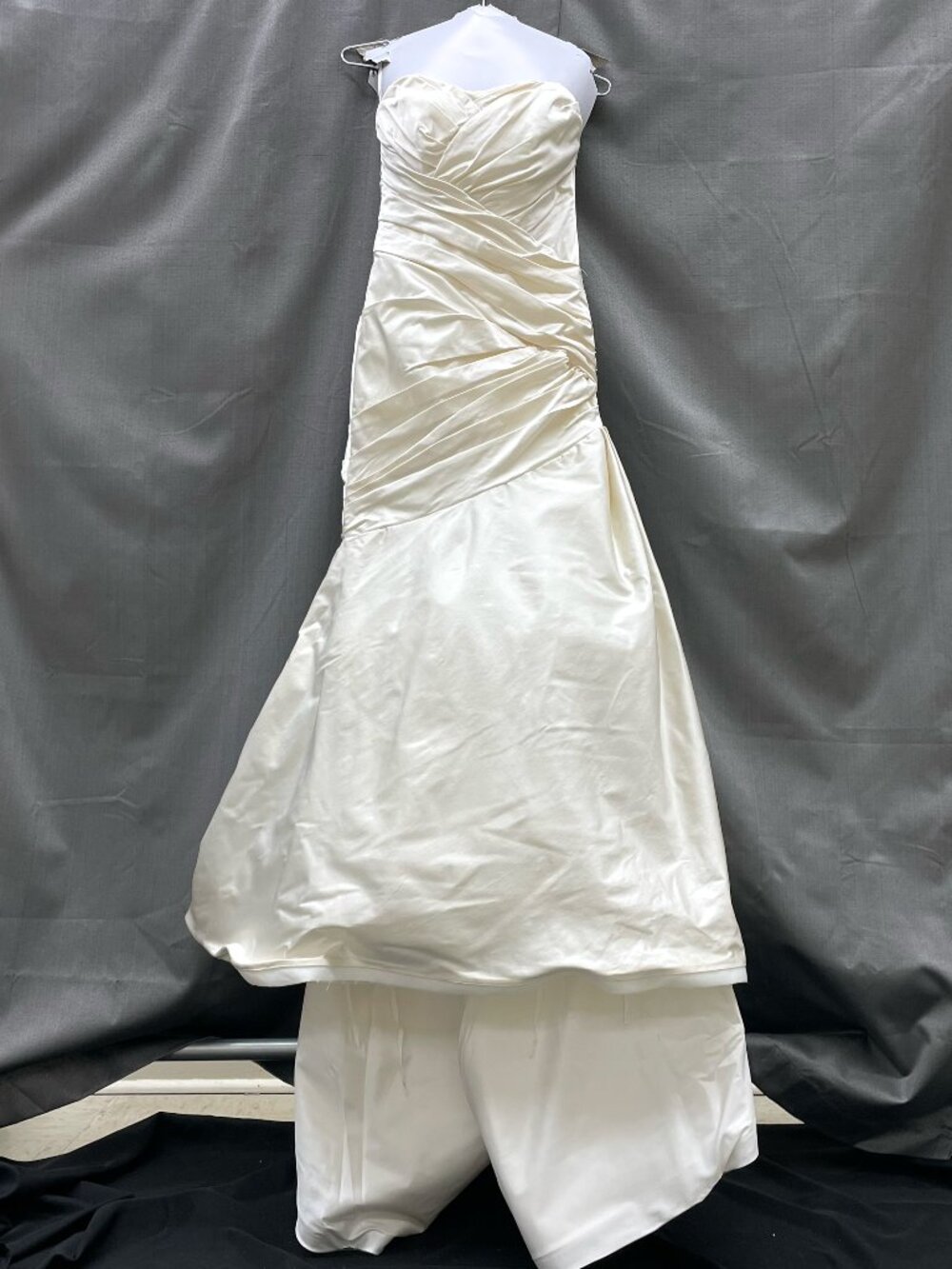 Marisa Satin Mermaid Wedding Gown Size 6